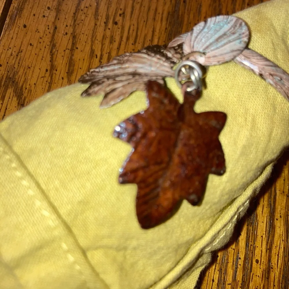 Leaf Napkin Rings - 10, Distressed Metal NWT